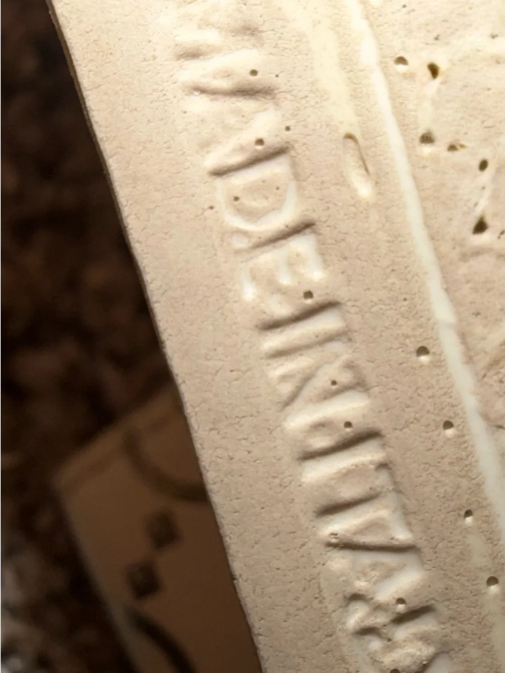 🔥 Valentino Authentic White Logo Pattern Slide Sandals - Picture 4 of 5